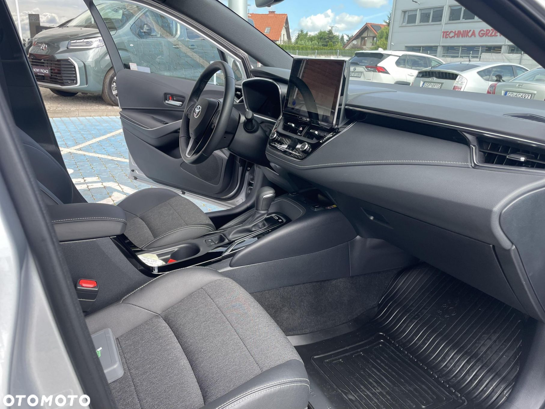 Toyota Corolla - 22