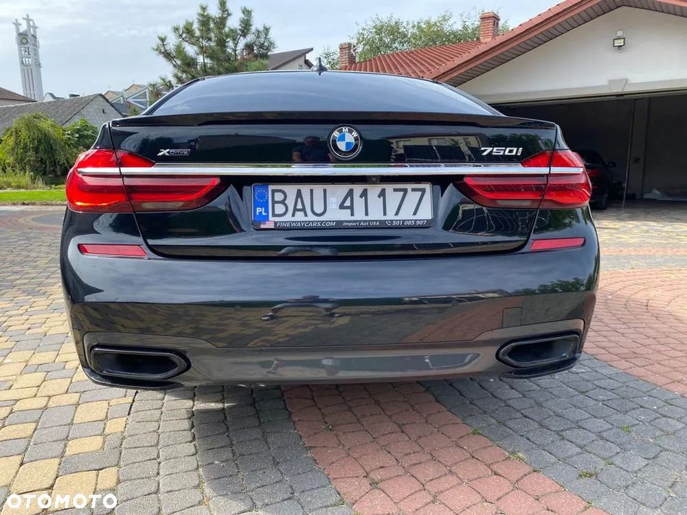 BMW Seria 7 750i xDrive - 3