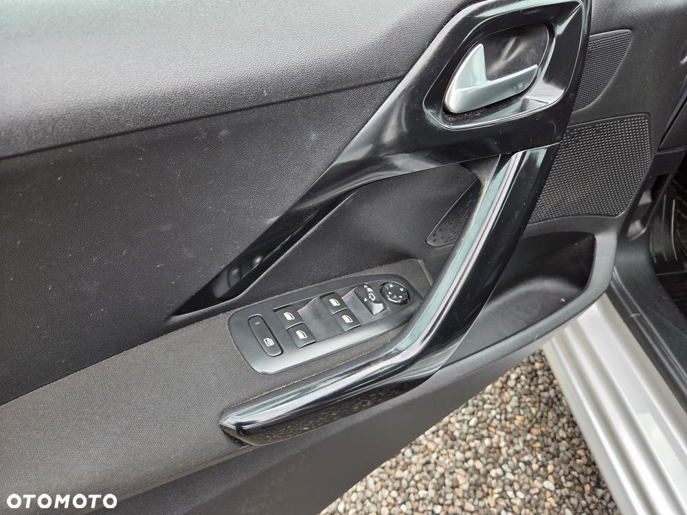 Peugeot 208 PureTech 110 Stop & Start Active - 8