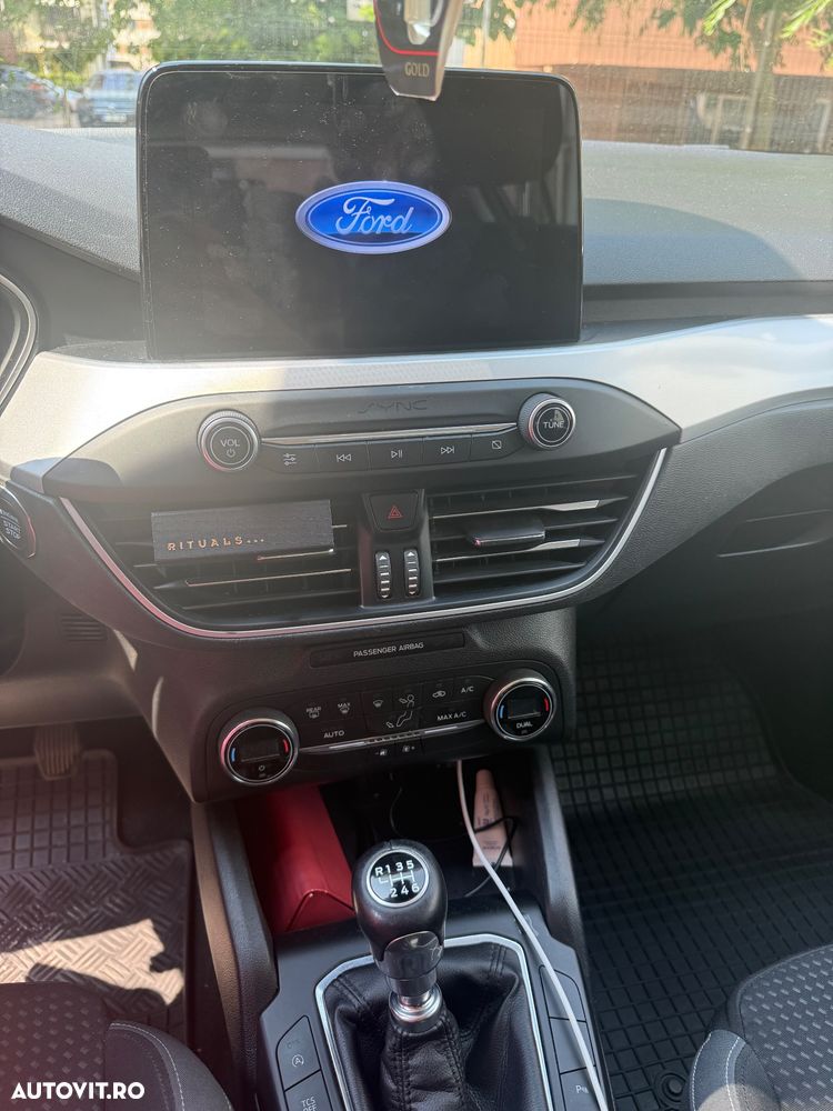 FORD Focus 2019 — imagine 9
