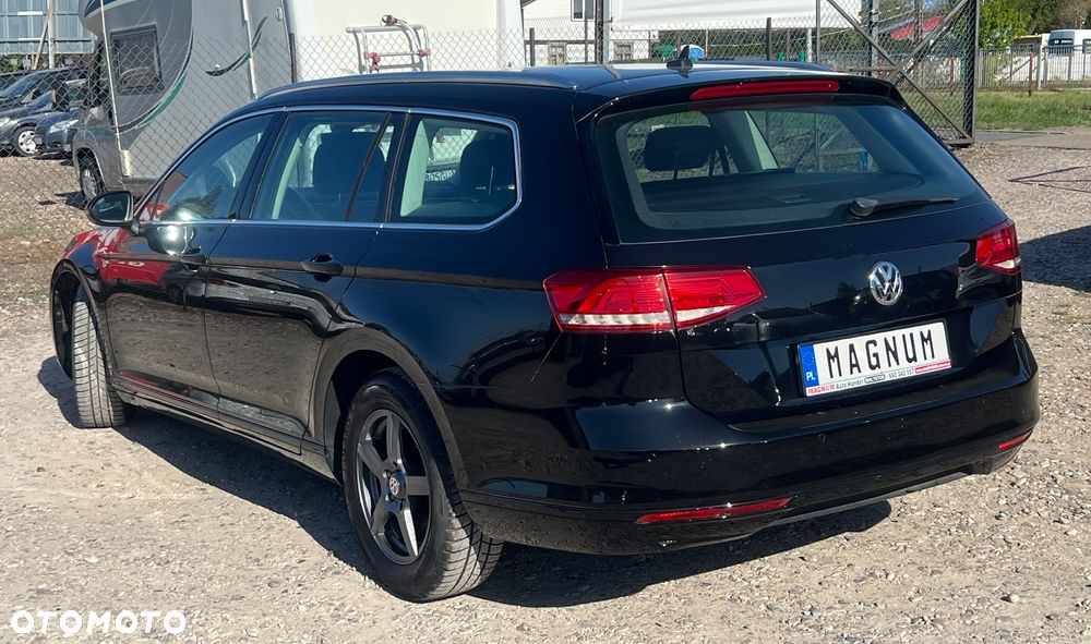 Volkswagen Passat - 33