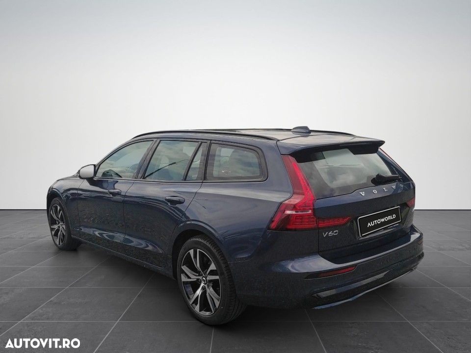 Volvo V60 B4 MHEV AT Plus Dark - 4