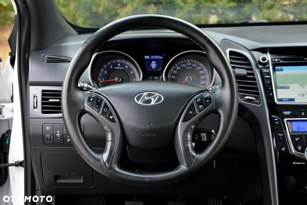Hyundai i30 1.6 GDI BlueDrive Premium - 24