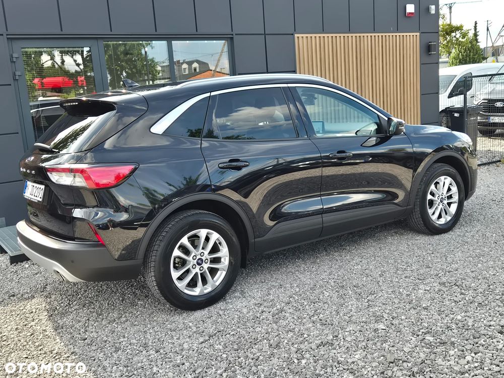 Ford Kuga - 12