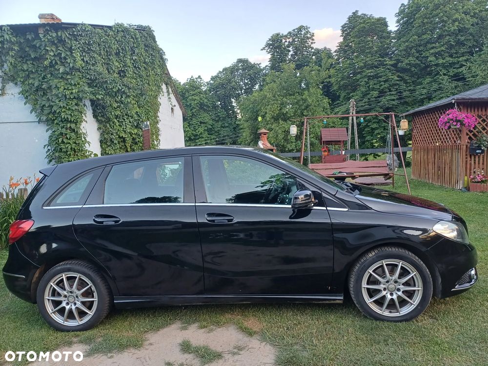 Mercedes-Benz Klasa B 250 7G-DCT SCORE - 4