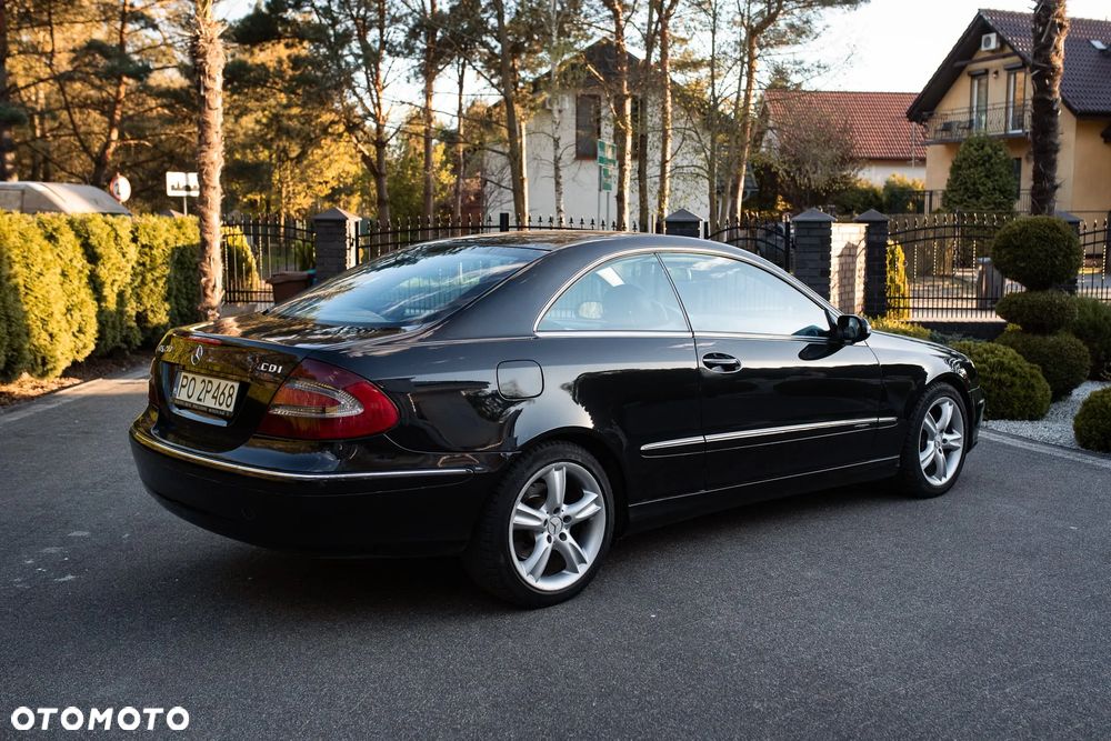 Mercedes-Benz CLK - 8