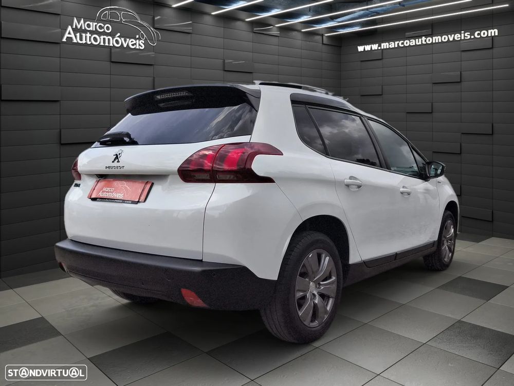 Peugeot 2008 1.2 PureTech Style - 5