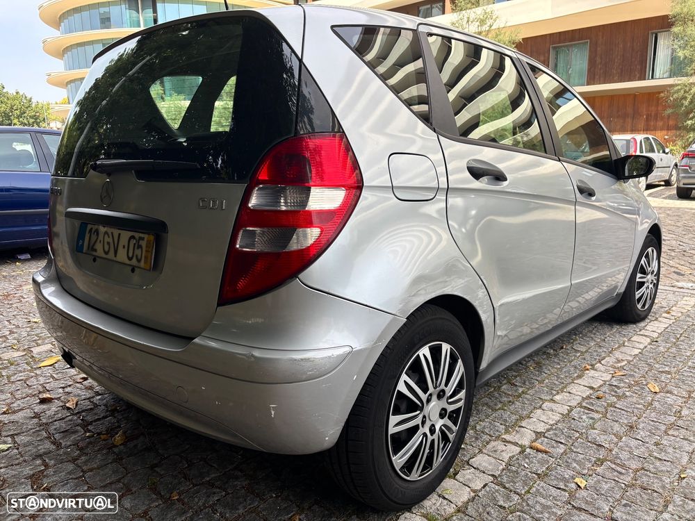 Mercedes-Benz A 180 - 11