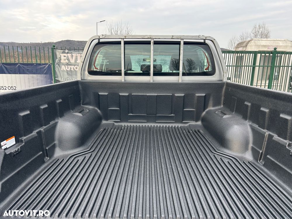 Toyota Hilux 2.4D 150CP 4x4 Double Cab 6MT Style - 12