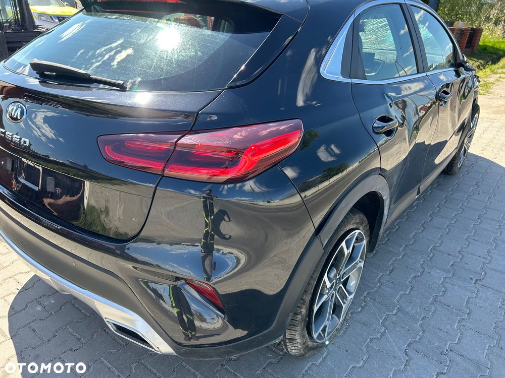Kia XCeed - 23