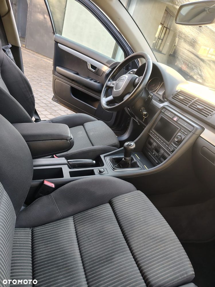 Audi A4 Avant 2.0 TDI - 13