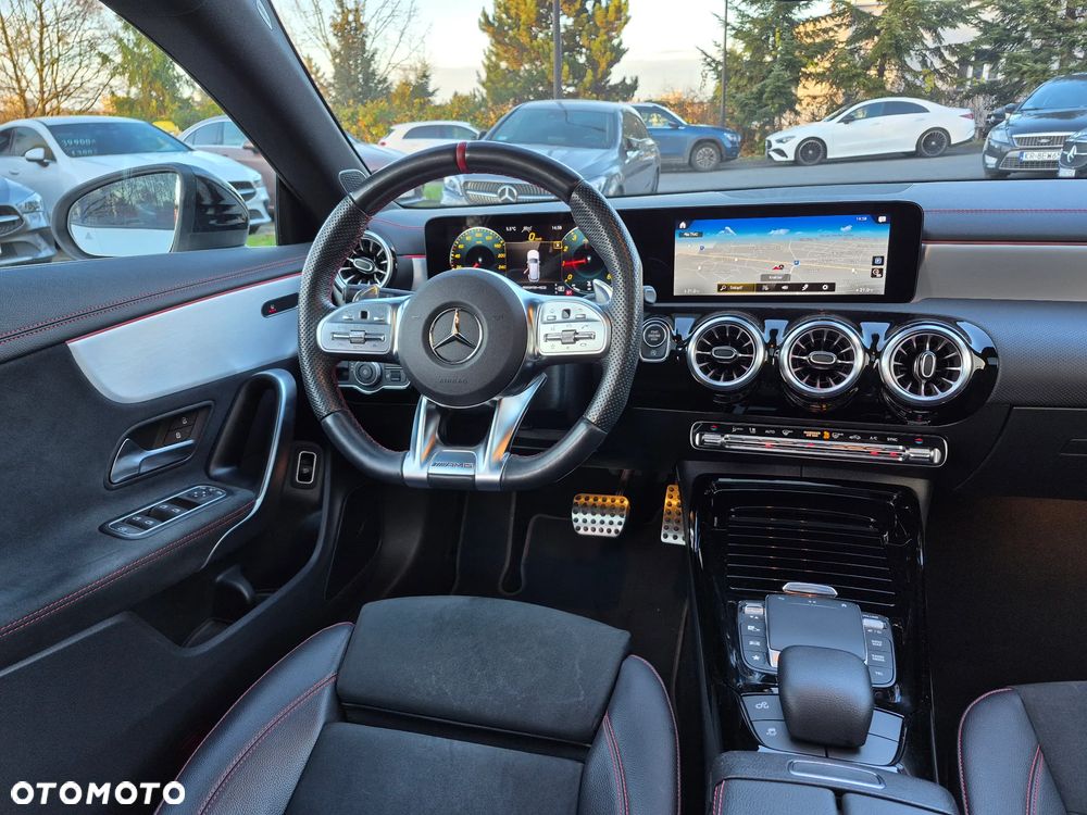Mercedes-Benz CLA - 25