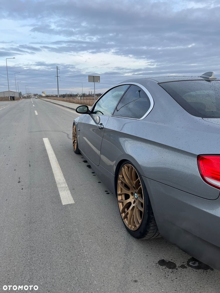 BMW Seria 3 335i - 5