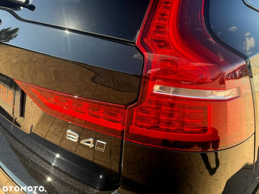 Volvo V60 Cross Country - 14