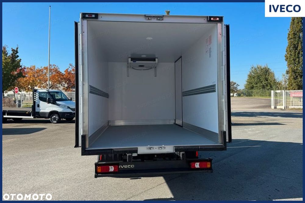 Iveco Daily 50C18 Hi-Matic Kontener 8EP Izoterma 3.0 180KM - 5
