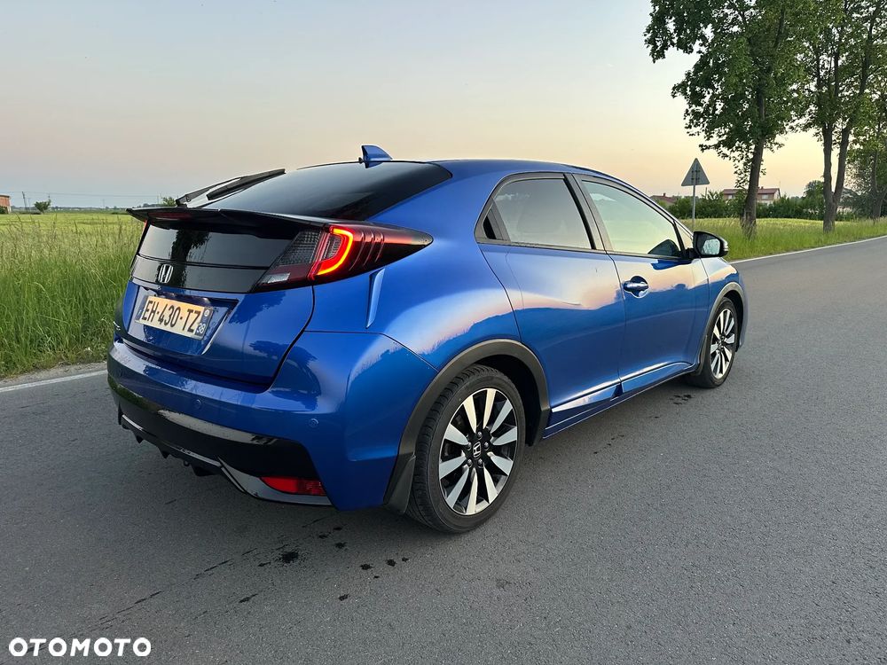Honda Civic 1.6 i-DTEC Executive Black Edition - 9