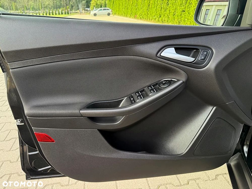 Ford Focus 1.5 EcoBlue Titanium X - 22