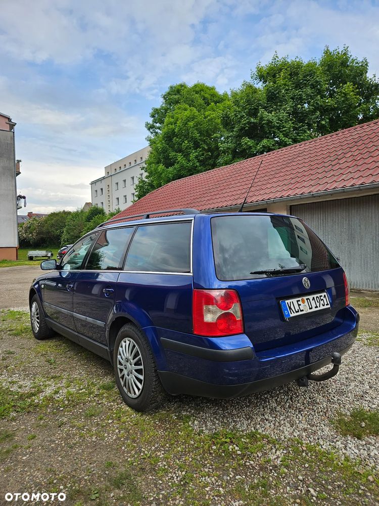 Volkswagen Passat 1.6 - 3