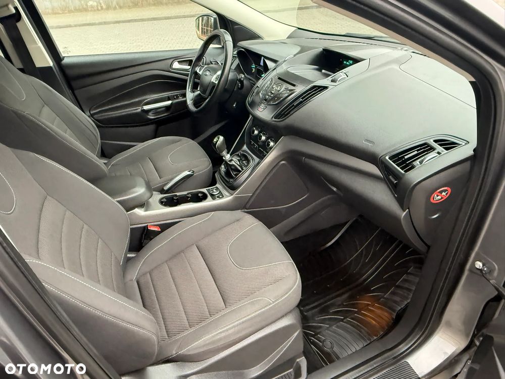 Ford Kuga 2.0 TDCi 4x4 SYNC - 33