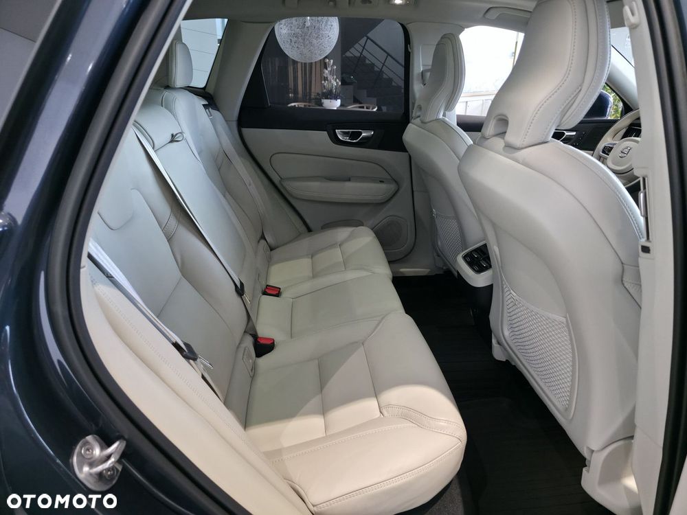 Volvo XC 60 - 27