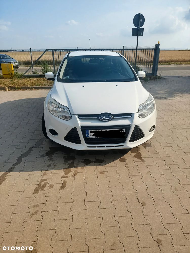 Ford Focus 1.6 Ambiente - 2