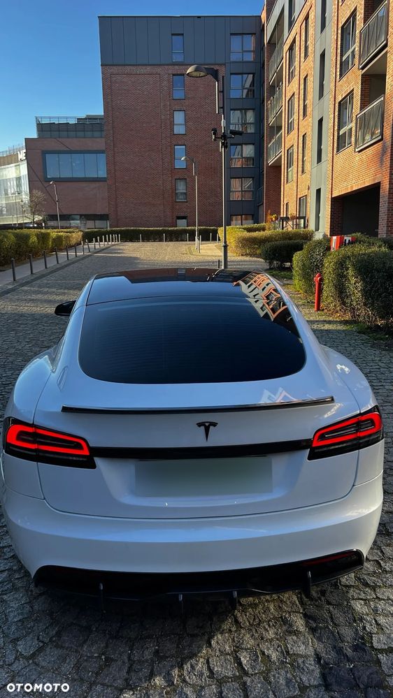 Tesla Model S Long Range - 10