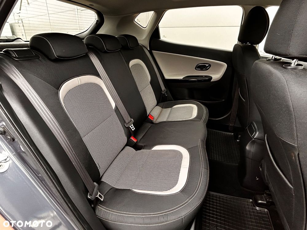 Kia Ceed 1.6 CRDi L - 8