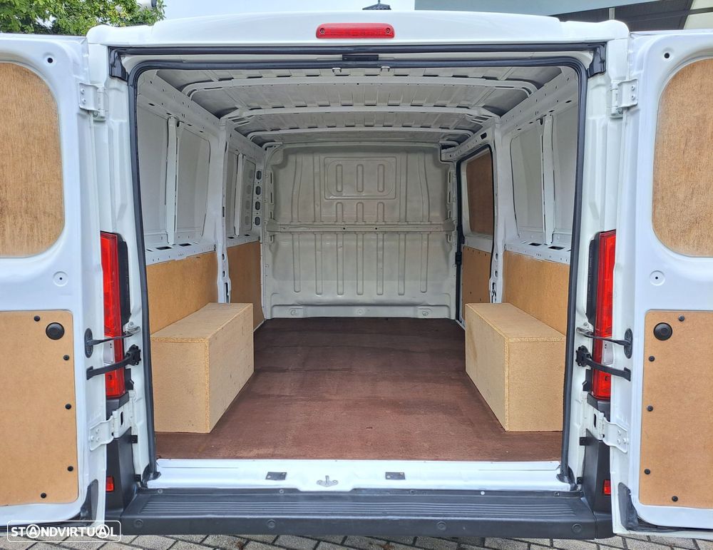 Peugeot Boxer 2.2 BlueHDi 330 L2H1 Premium - 15