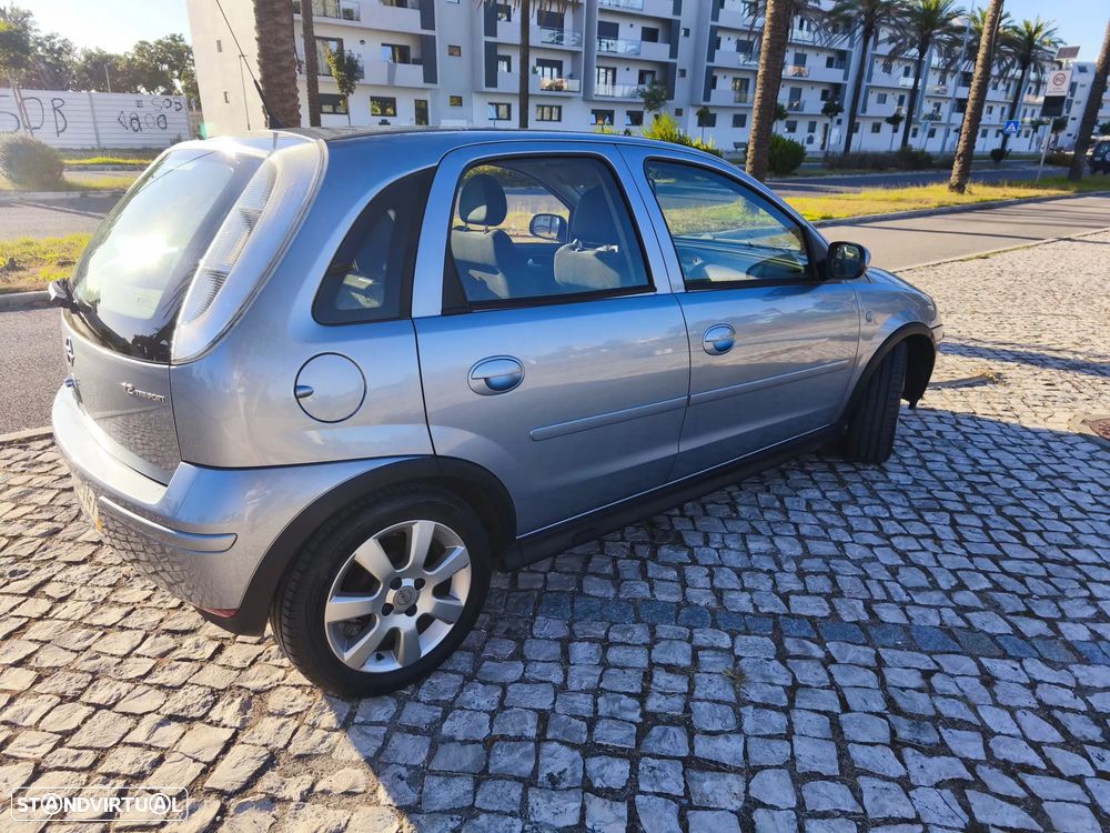 Opel Corsa 1.2 Twinport Silver - 1