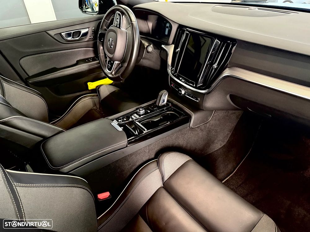 Volvo V60 2.0 T6 AWD TE R-Design - 8
