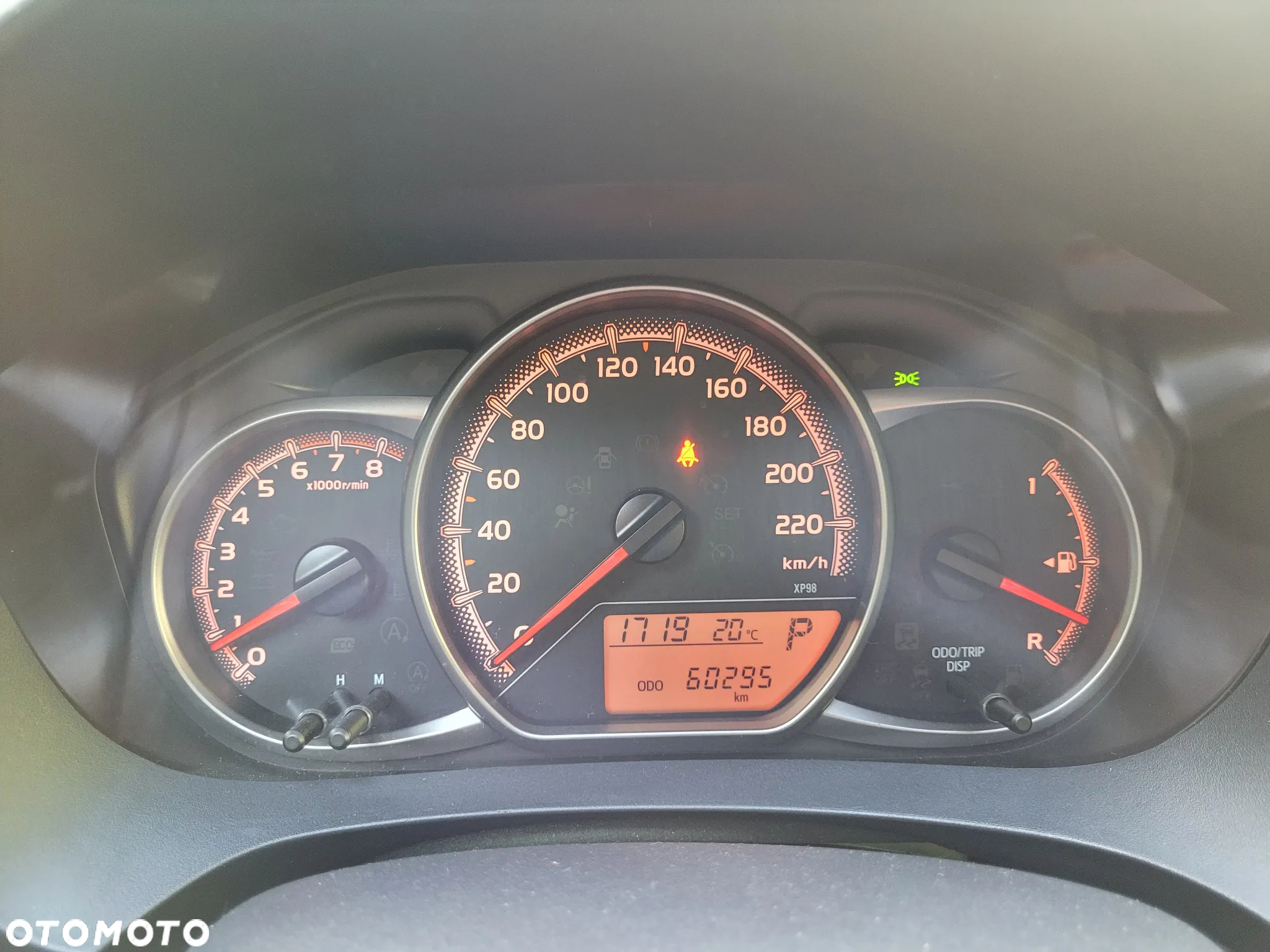Toyota Yaris 1.33 VVT-i Multidrive S Comfort - 14