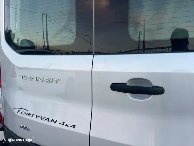 Ford Transit Font Vendome Forty Van 4x4 - 14