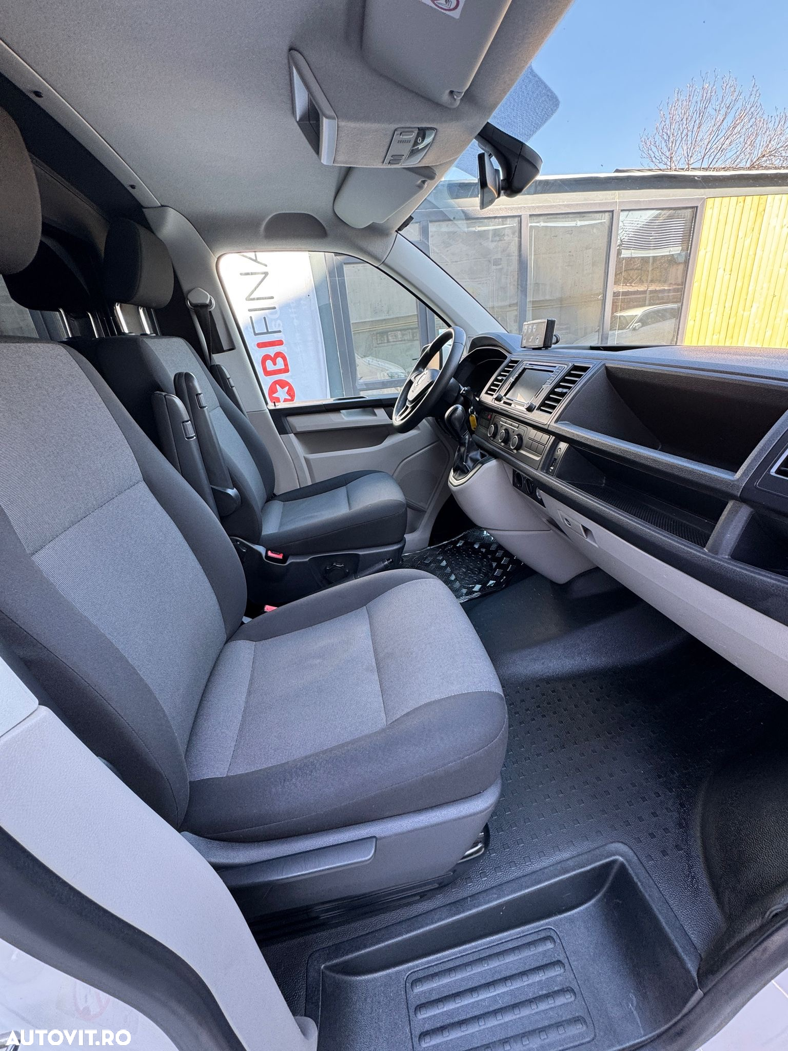 Volkswagen Transporter - 15