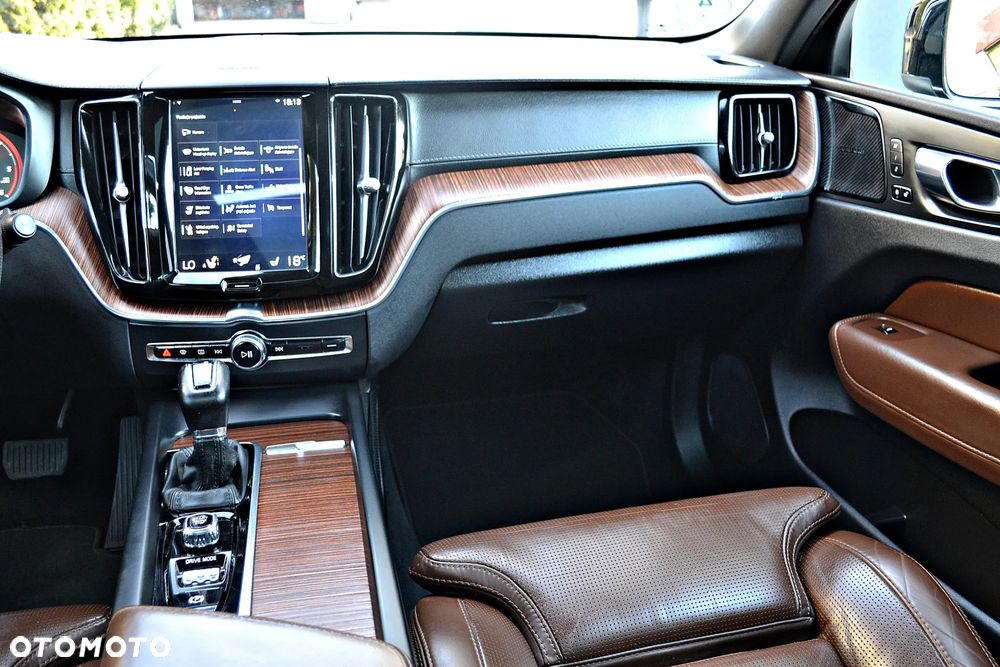 Volvo XC 60 D4 AWD Geartronic Inscription - 39