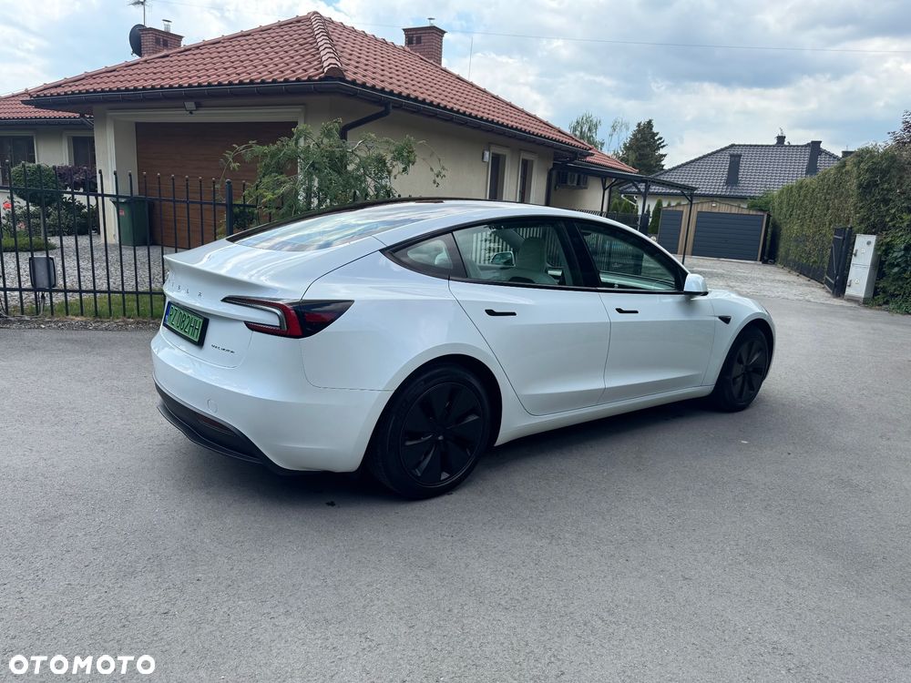 Tesla Model 3 Long Range AWD Premium - 4