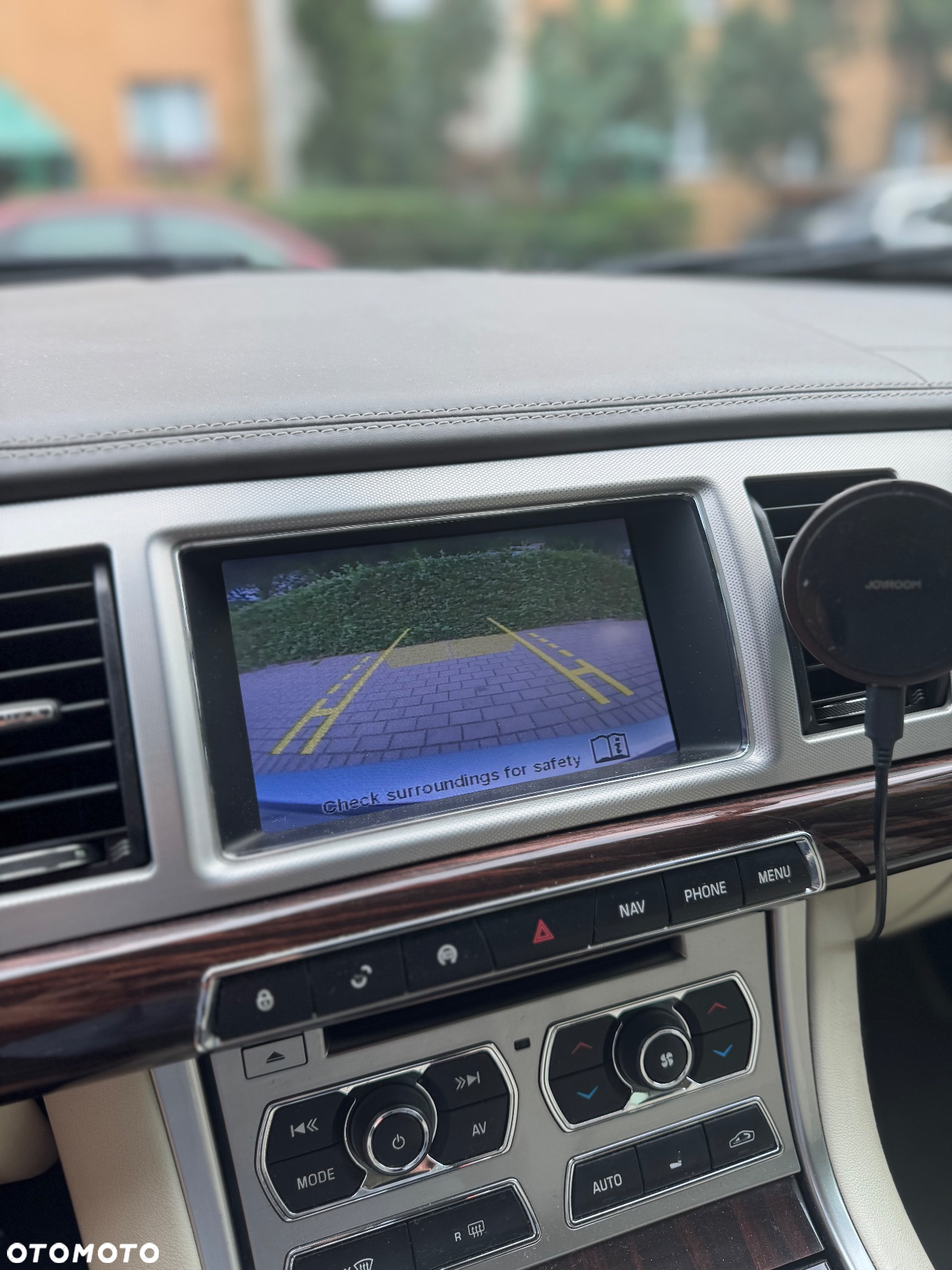 Jaguar XF 3.0 T Portfolio - 16