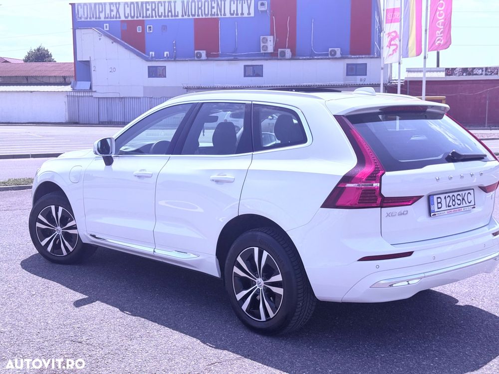 VOLVO XC60 2022 — imagine 7