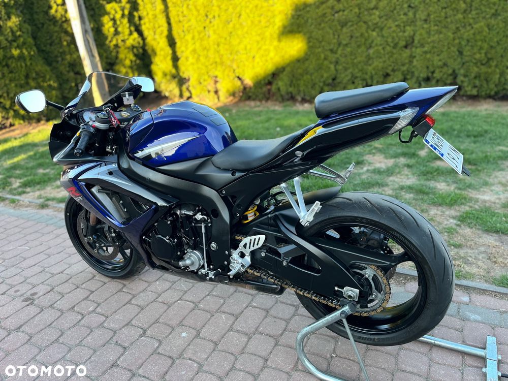 Suzuki GSX-R - 11