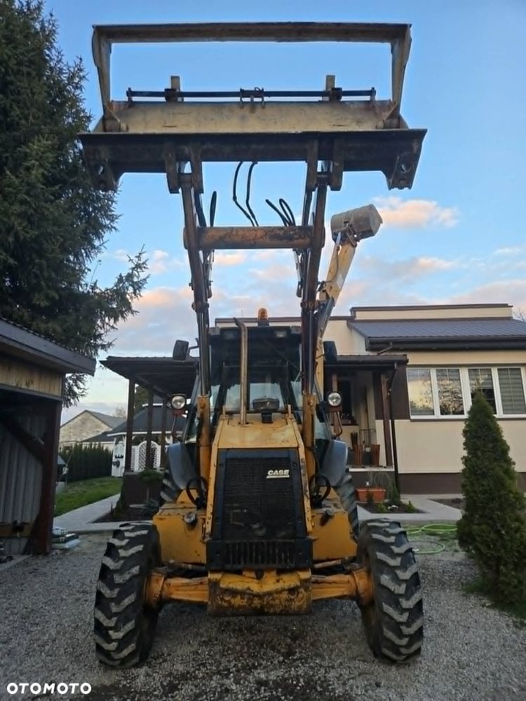 Case 590 SLE - 6