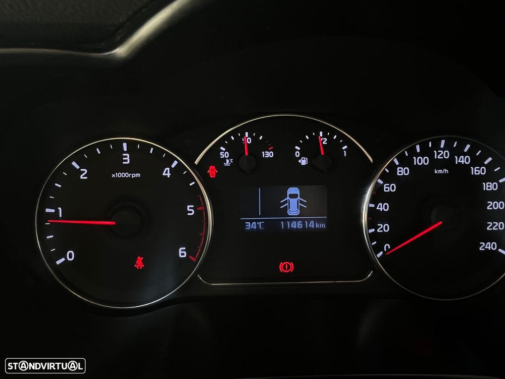 Kia Carens - 6