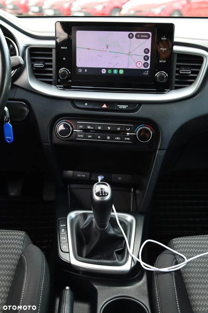 Kia Ceed 1.5 T-GDI M - 16