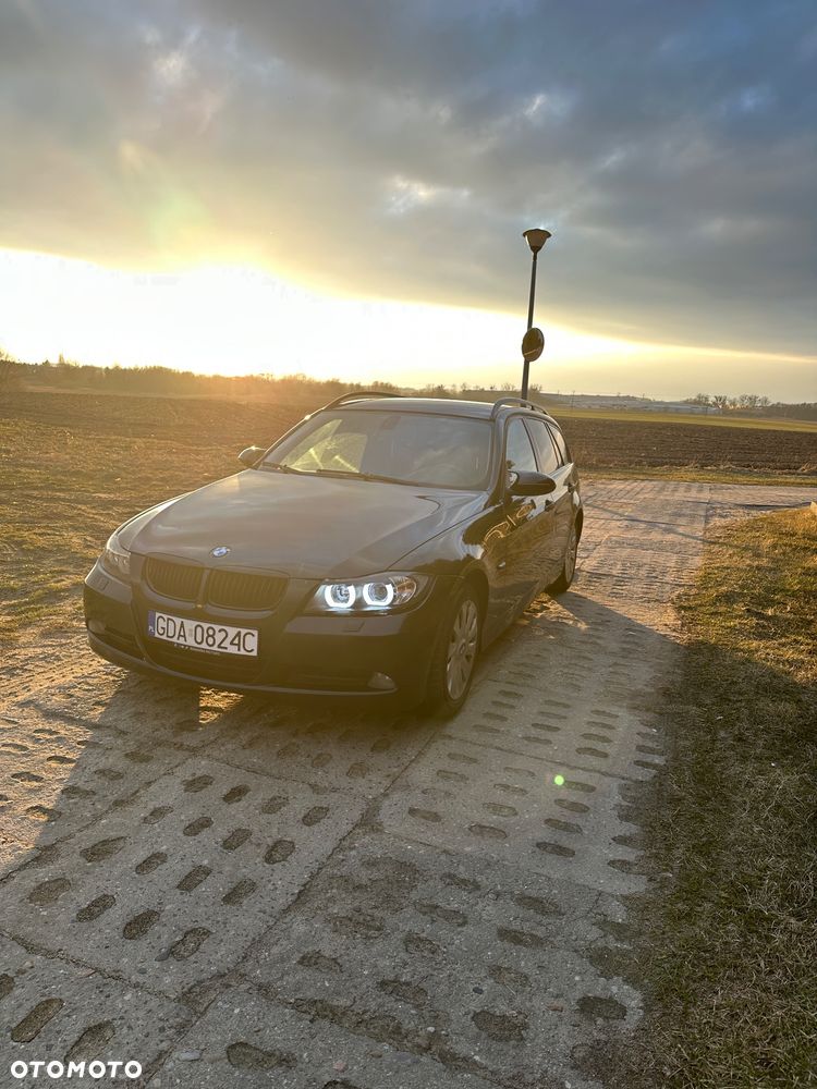 BMW Seria 3 320d - 3