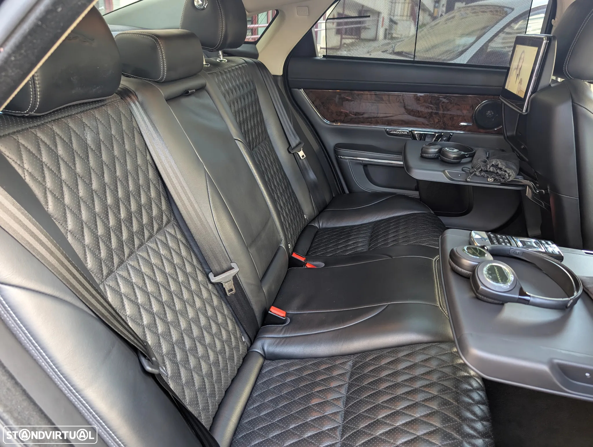 Jaguar XJ 3.0 D V6 LWB Autobiography J20 - 11
