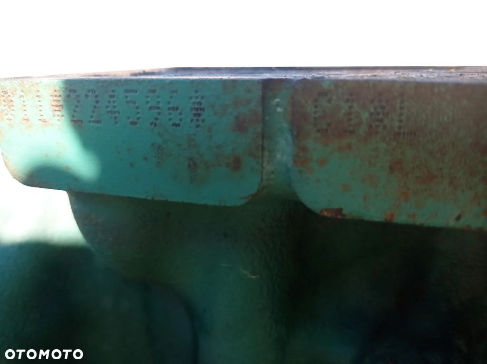 SŁUPEK SILNIKA BLOK VOLVO FM FMX D11C EEV EURO 5 * - 8