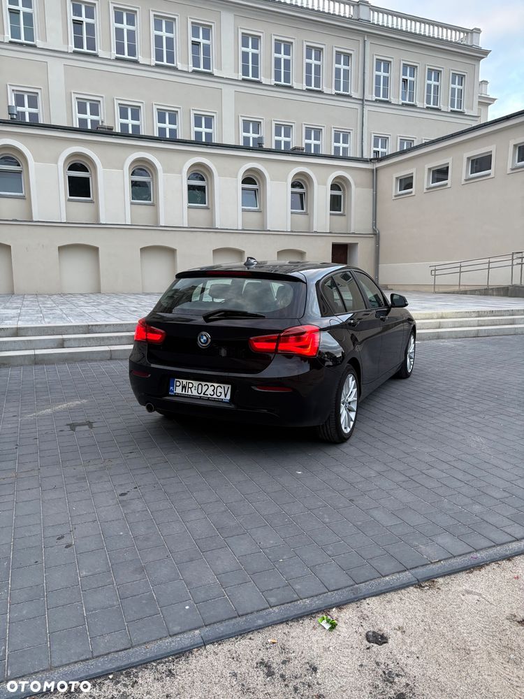 BMW Seria 1 118d Sport Line - 10