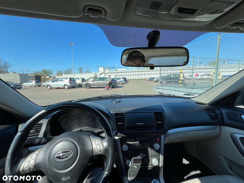 Subaru Outback 2.0D RC 000 - 12