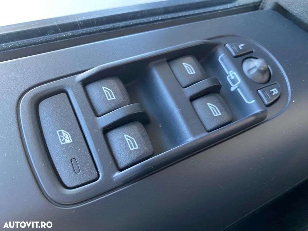 Land Rover Freelander - 25