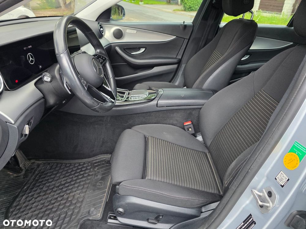 Mercedes-Benz Klasa E 220 d 9G-TRONIC Avantgarde - 20