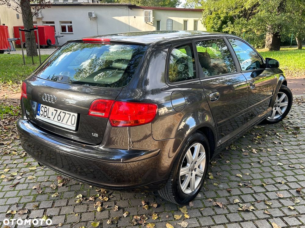 Audi A3 Sportback 1.6 Attraction - 3