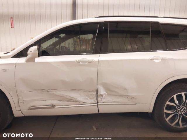 Cadillac XT6 - 6
